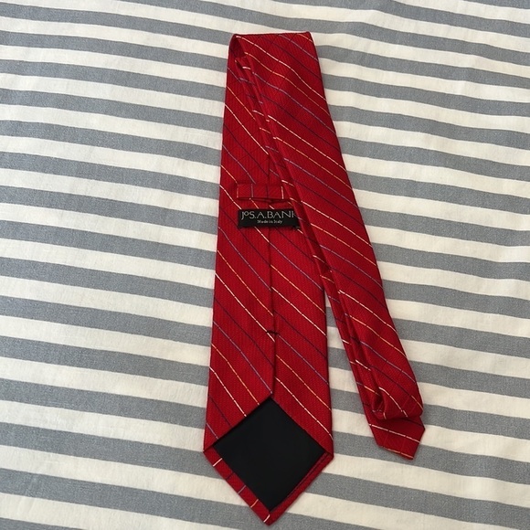 JOS.A.BANK Italian silk tie - Picture 2 of 2